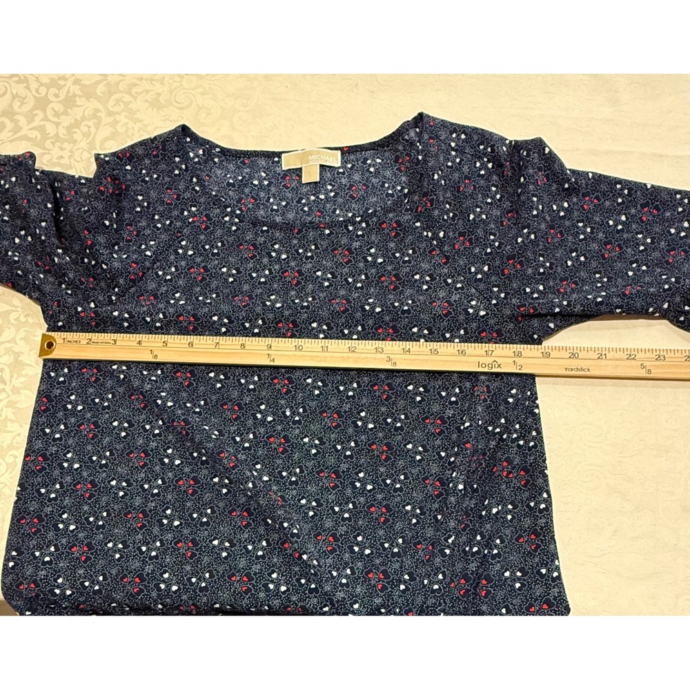 Michael Kors Women's Top Size M Navy Blue Heart Print 3/4 Bell Sleeve Tie Front - Picture 4 of 7